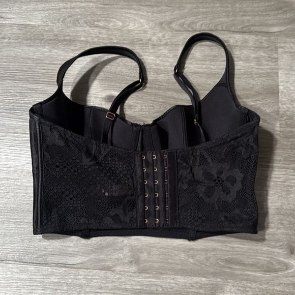 Victoria’s Secret Satin Bustier - Picture 2 of 7